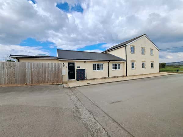 Edingworth Road, Weston Super Mare - Image 1