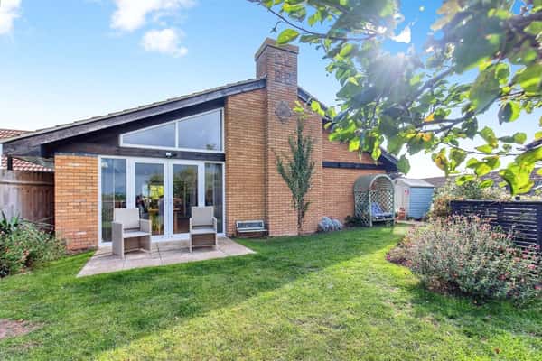 Greenbank Terrace, Kettering - Image 9