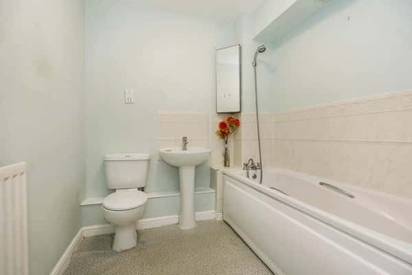 West Cotton Close, Northampton - Image 12