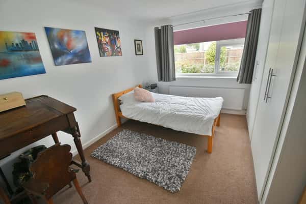 Victoria Gardens, Ferndown - Image 9