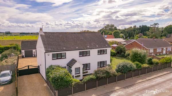 The Acorns, Gosberton Risegate - Image 1