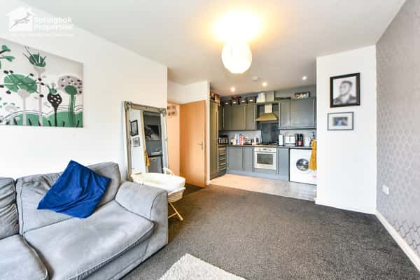 Windsor Court, Manchester - Image 2