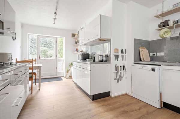 Deacon Mews, Islington - Image 5