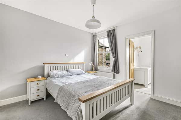 Priors Wood Road, Hertford Heath - Image 16