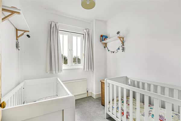 Priors Wood Road, Hertford Heath - Image 19