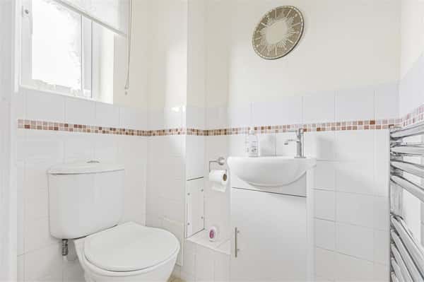 Vicarage Causeway, Hertford Heath - Image 14