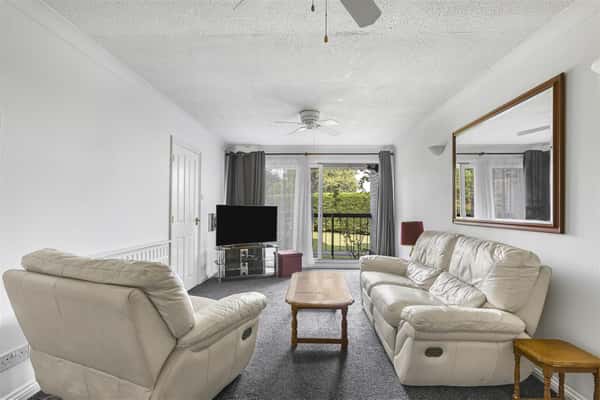 The Spinney, Hertford - Image 3