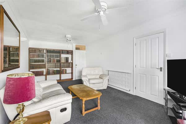 The Spinney, Hertford - Image 4