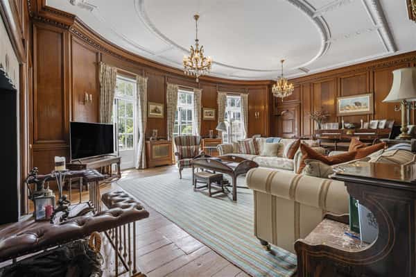 St Margaretsbury House, Stanstead Abbotts - Image 2