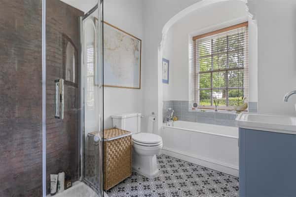 St Margaretsbury House, Stanstead Abbotts - Image 15