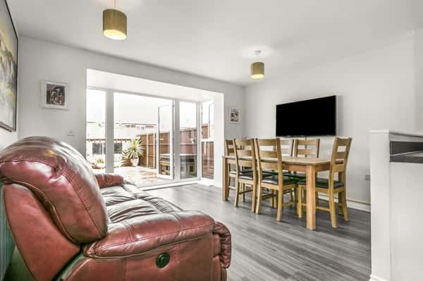 Stoney Fields, Watton At Stone - Image 2