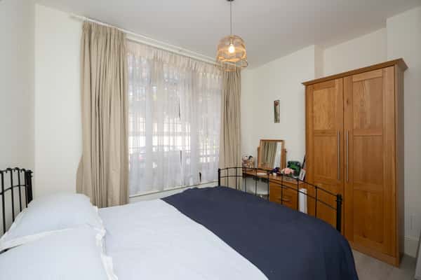 Woodend, Hythe - Image 13