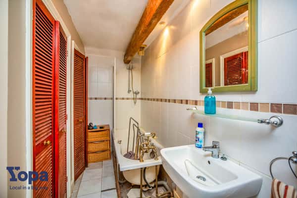 Warmlake Road, Maidstone - Image 2