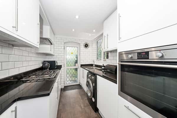 Norwood Park Road, Knight's Hill - Image 4