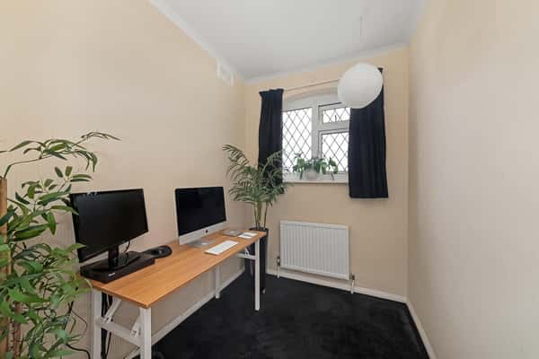 Norwood Park Road, Knight's Hill - Image 11