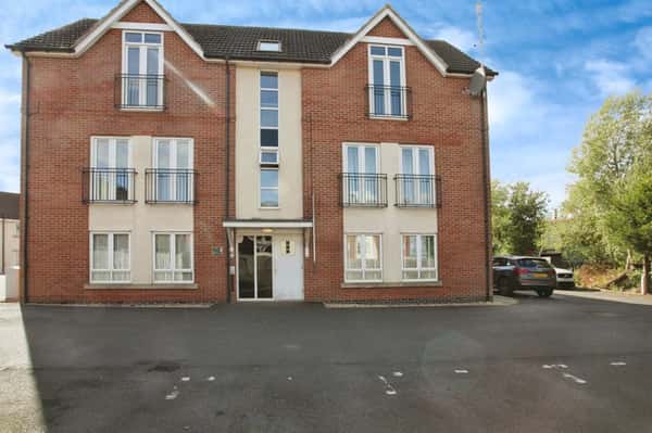 Richmond Gate, Hinckley - Image 1