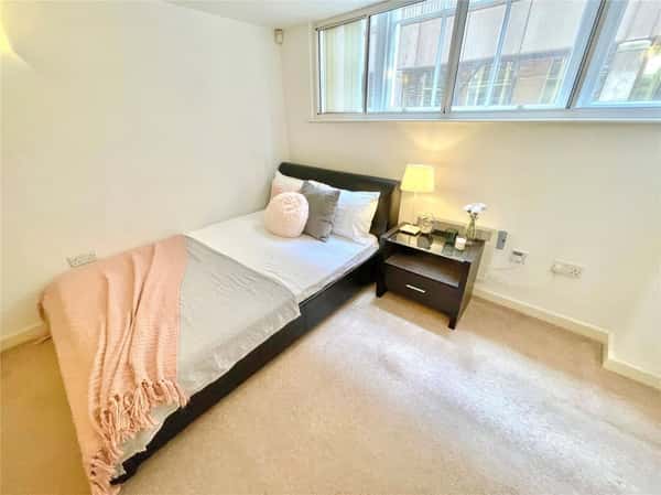 Old Hall Street, Liverpool - Image 7