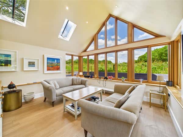 High Street, Sudbury - Image 14