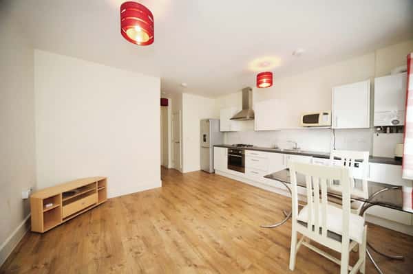 Collingdon Street, Luton - Image 9