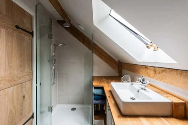 High Street, Marshfield - Image 18