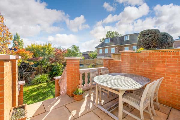 Arthur Road, Wimbledon - Image 10