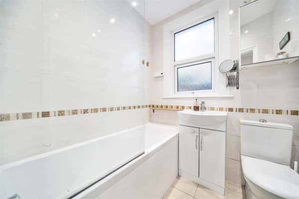 Kingston Road, Raynes Park - Image 3