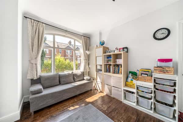 Kingston Road, Raynes Park - Image 10