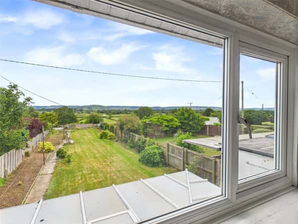 Main Road, Gloucester - Image 2