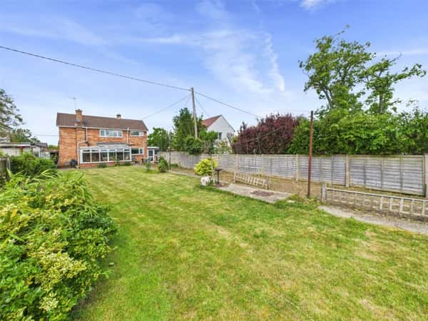 Main Road, Gloucester - Image 17