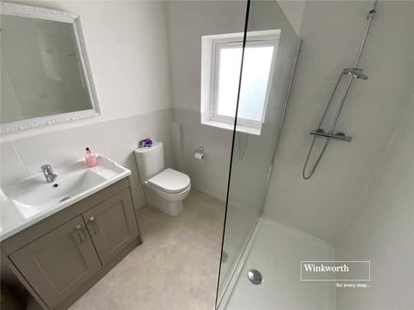 Shelley Close, Highcliffe - Image 10