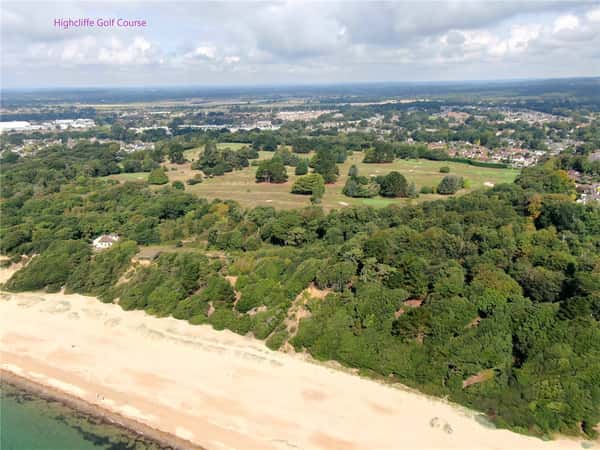 Shelley Close, Highcliffe - Image 18