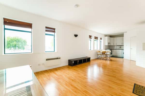 Jedburgh Road, Plaistow - Image 6