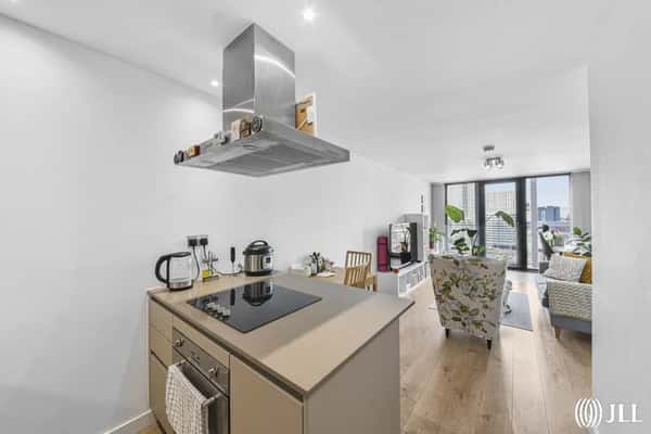 Stratosphere Tower, Great Eastern Road, London - Image 4