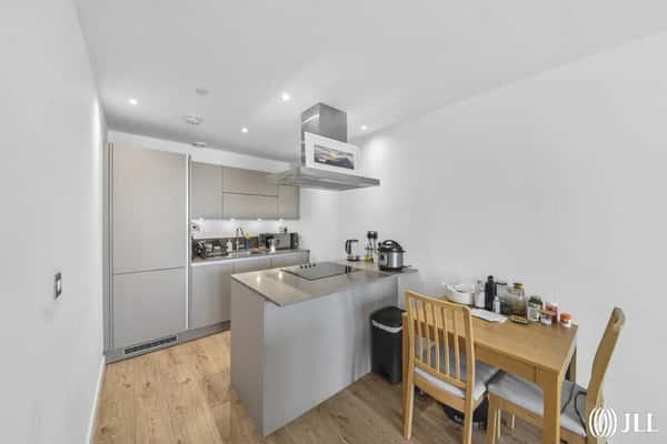 Stratosphere Tower, Great Eastern Road, London - Image 11