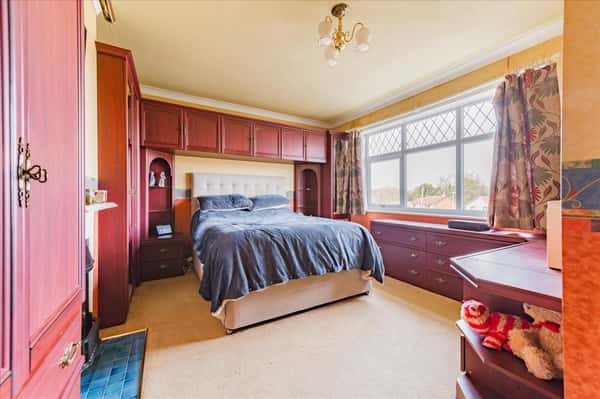 New Road, Great Yarmouth - Image 15