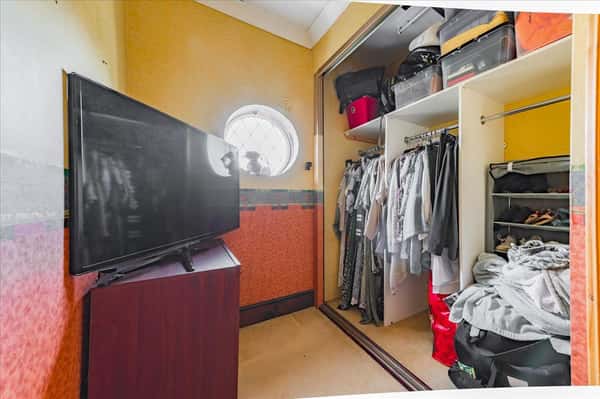 New Road, Great Yarmouth - Image 16