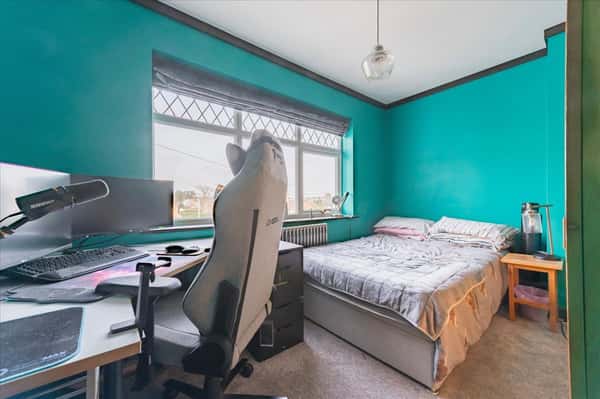 New Road, Great Yarmouth - Image 18