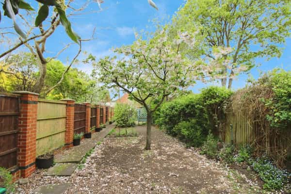 Harcourt Street, Newark - Image 19