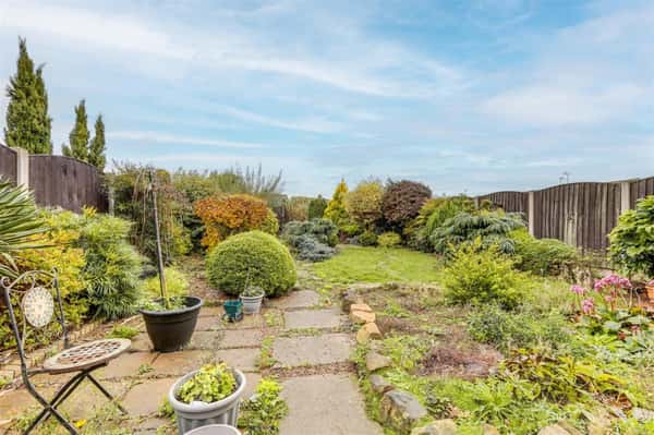 Shortwood Avenue, Hucknall - Image 15