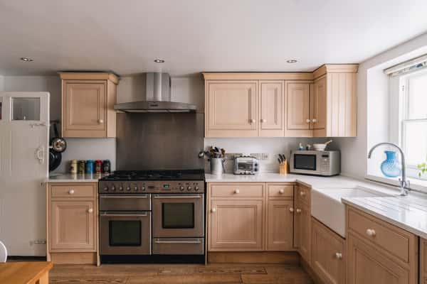 Kew Green, Kew - Image 7