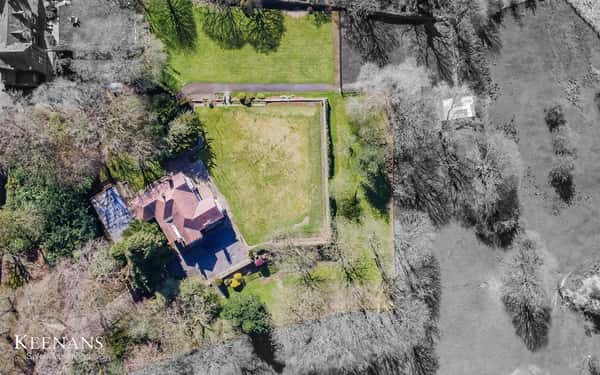 Bury Road, Rawtenstall - Image 19