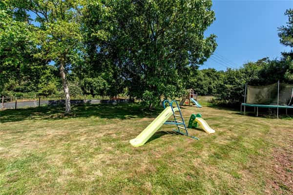 Gotton, Taunton - Image 13