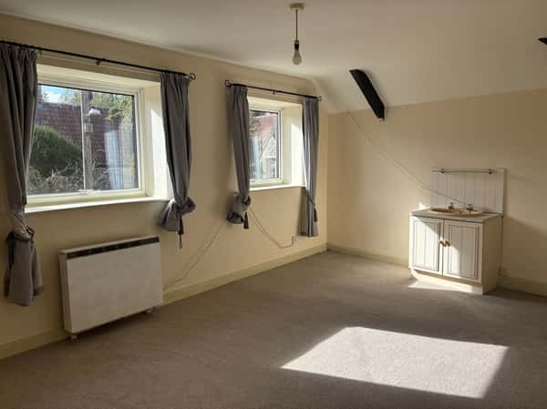 High Street, Wells - Image 12