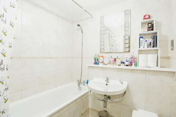 Audley Court, Southend On Sea - Image 10