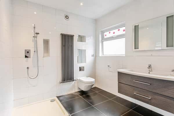 Branscombe Square, Southend On Sea - Image 4