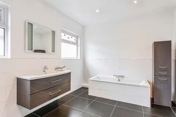 Branscombe Square, Southend On Sea - Image 8