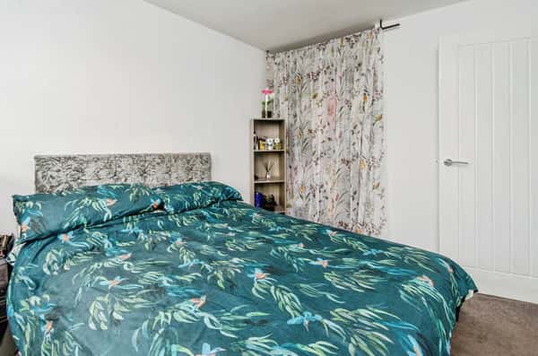 Elmwood Close, Cannock - Image 9