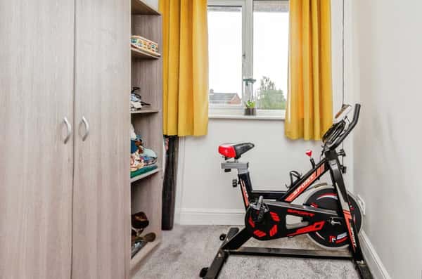 Elmwood Close, Cannock - Image 12