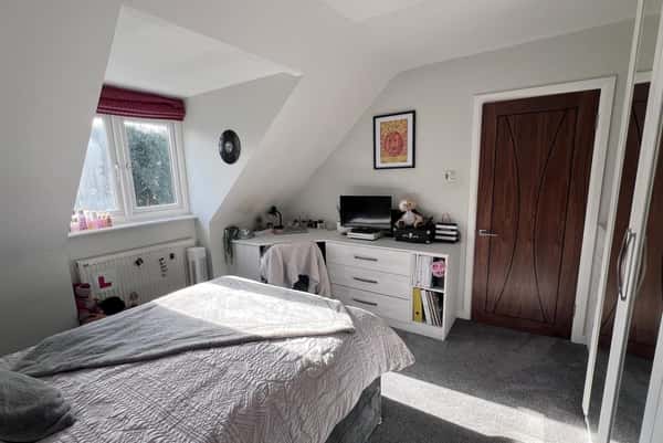 Beechwood Road, Ferndown - Image 15