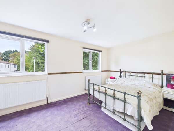 Verbena Close, South Ockendon - Image 9